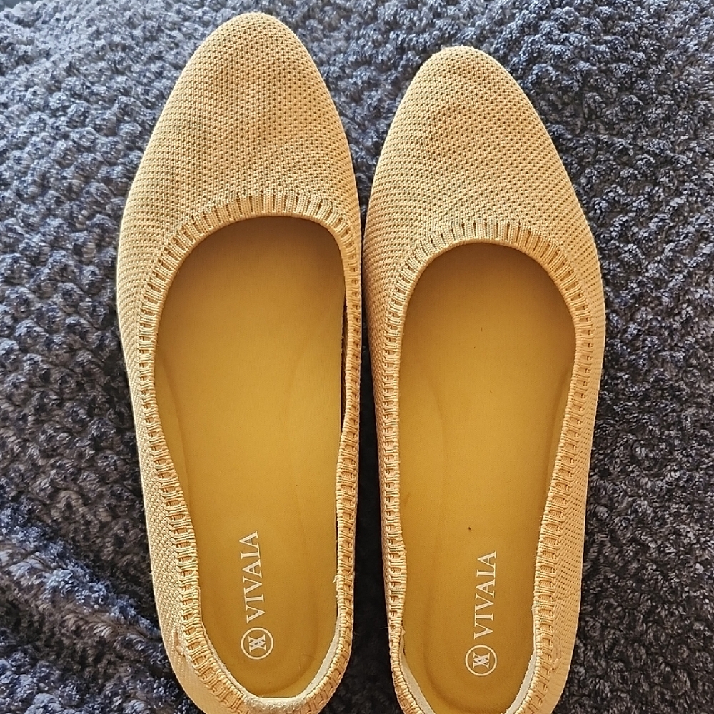 VIVAIA Women's Mustard Yellow Flats